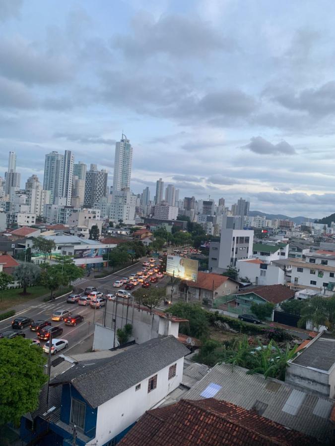 Encantos Dos Mares - Apartamento 5 - Balneário Camboriú Esterno foto