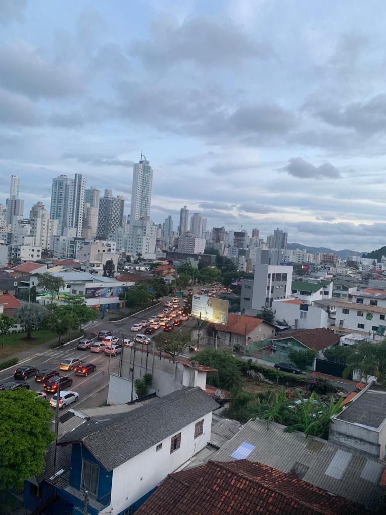Encantos Dos Mares - Apartamento 5 - Balneário Camboriú Esterno foto